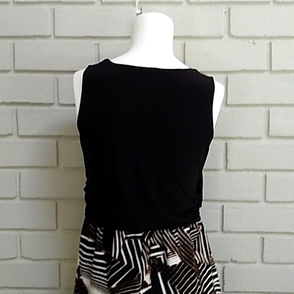 Established 1962 Ruched Fit/Flare Dress. Size 4 - Picture 8 of 11